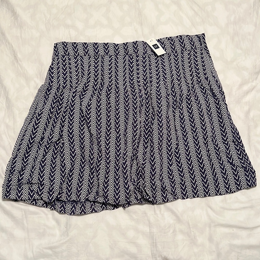 NWT GAP Navy & White Peplum Pleated Lined Skirt